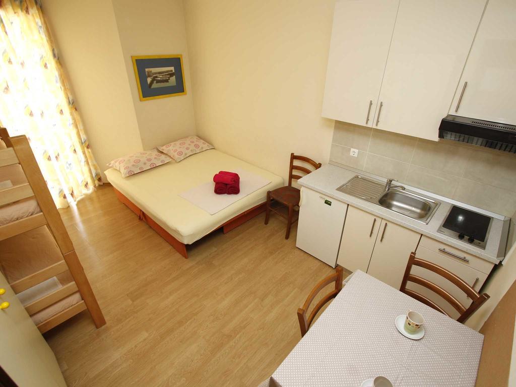 Apartments Lidus Makarska Exterior photo